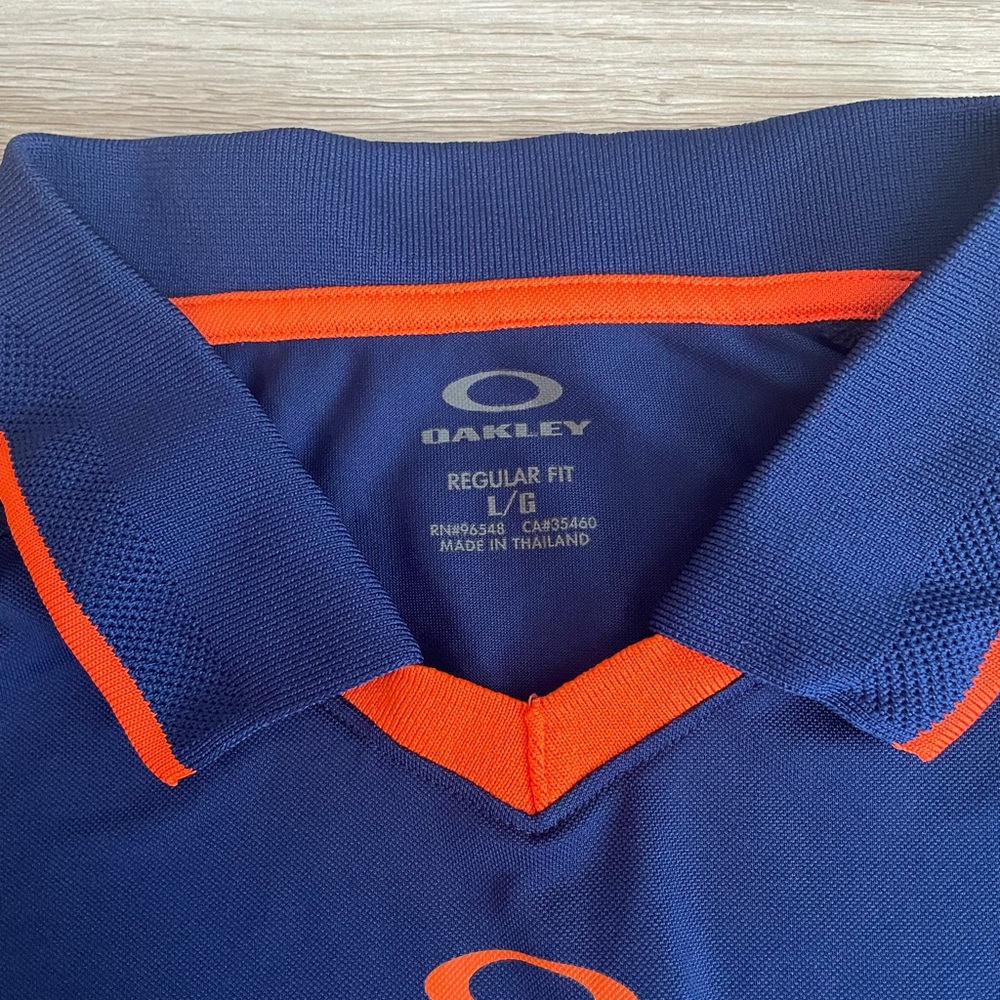 Oakley golf shirt